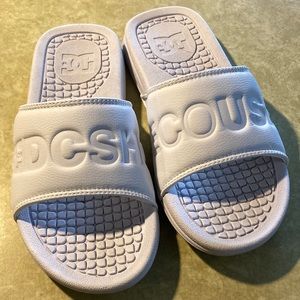 DC - slides white